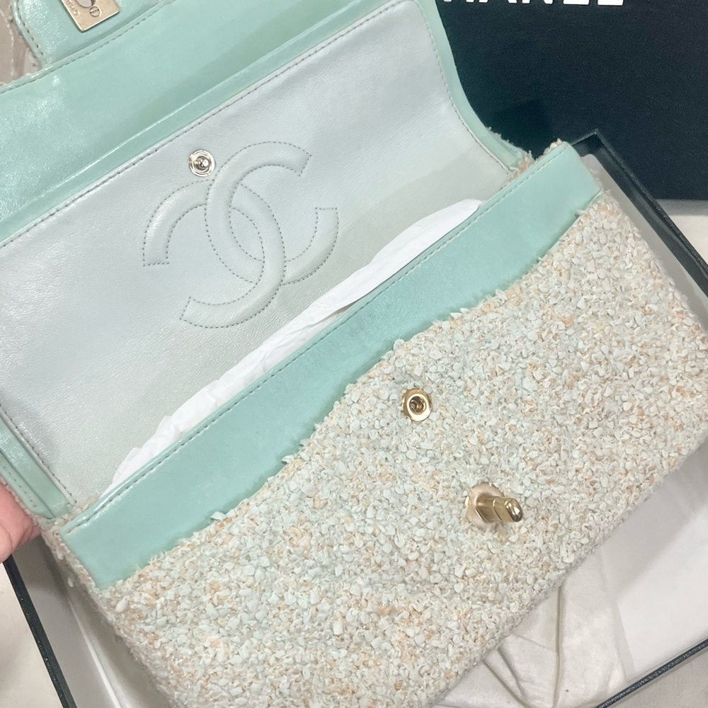 Chanel Classic Tweed Double Flap Bag - Picture 4 of 16